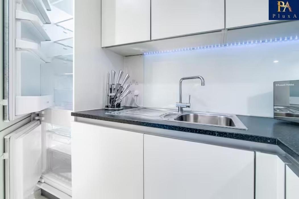 Pluxa Azure Cubic - Azure Cityview, Corporate Stays Welcome เบอร์มิงแฮม ภายนอก รูปภาพ